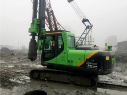 Profondità di perforazione 83m Macchina di impilazione rotativa Diametro 2500Mm Torsione 360 KN.M KR360c