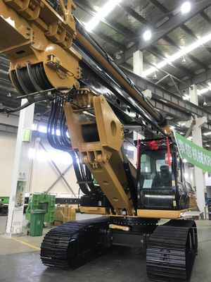 Piattaforma idraulica per impianti di impilazione con peso complessivo di 28 T, altezza di sollevamento di 20 M e velocità di rotazione di 6 ~ 27 Rpm per progetti di costruzione